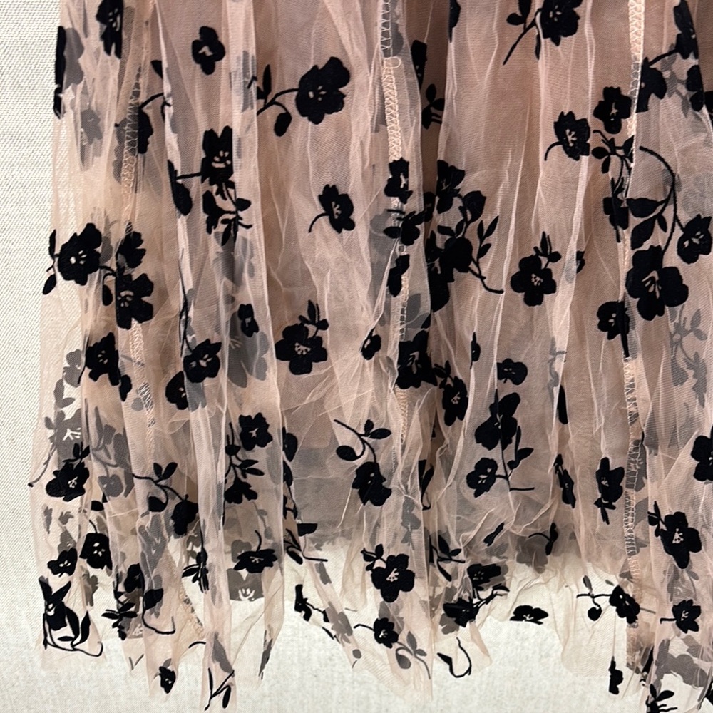 Chicwish > New with Tags 3D Posy Double Layered Midi Skirt OS - Picture 4 of 10